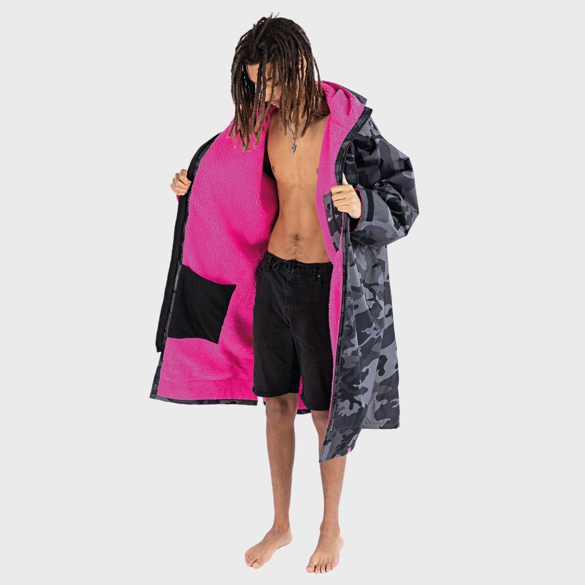 Long Sleeved dryrobe Advance in Black Camouflage & Pink - Paddle People